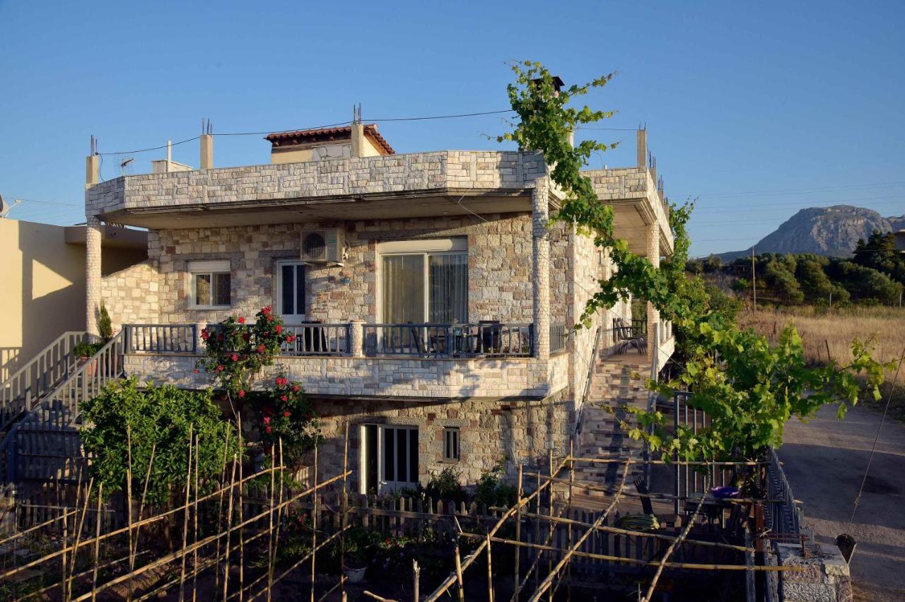 Stone Villa Corinth Exterior foto